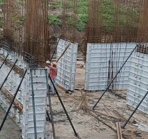 Build stronger walls and columns with precision using MDFS aluminium formwork. Trusted formwork manufacturers in India delivering speed and durability